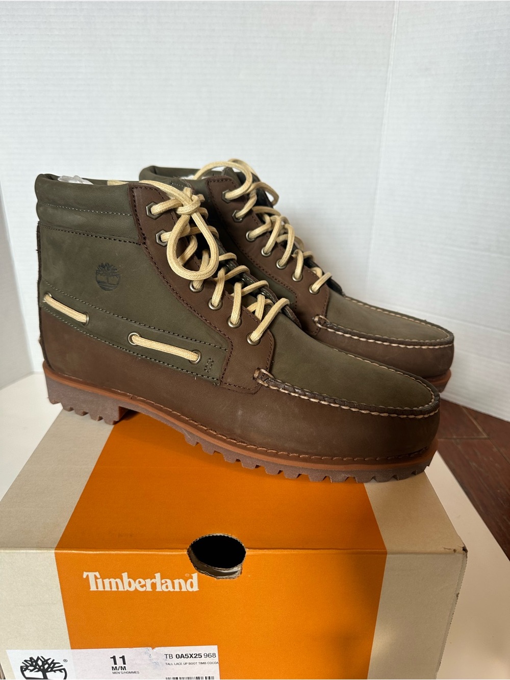 Timberland Authentic 7-Eye Chukka Boots Brown Nubuck Men’s 11 NIB